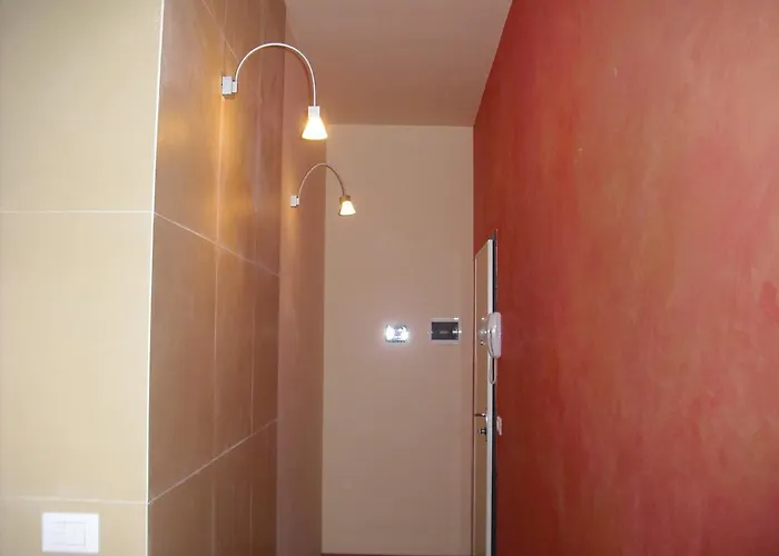 Scendi Dal Treno * Boloňa